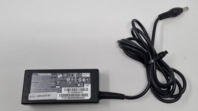 Used Genuine Toshiba charger PA3822U-1ACA 19V 2.37A