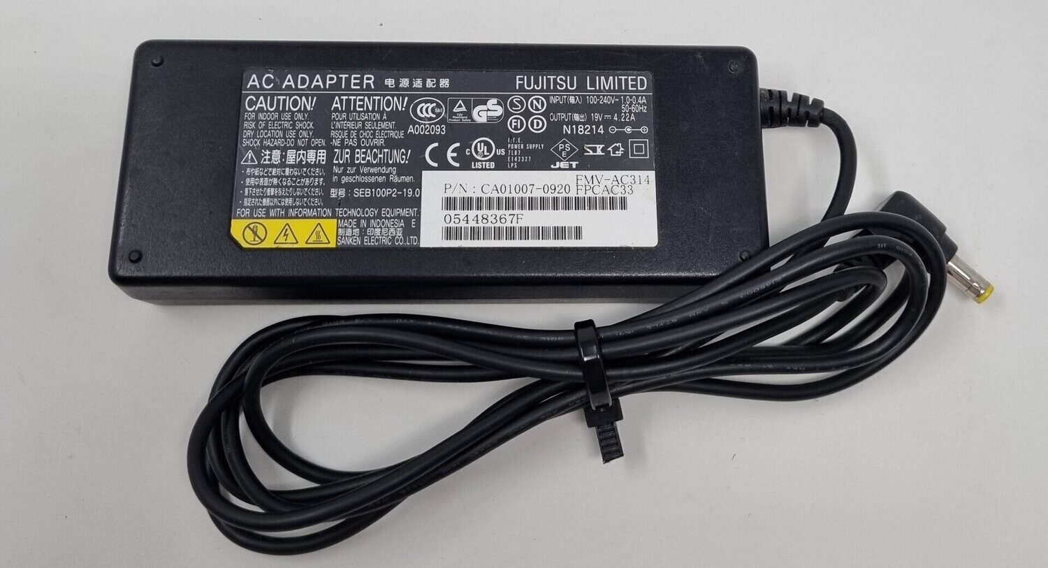 Used Genuine Fujitsu Charger FPCAC33 19V 4.22A