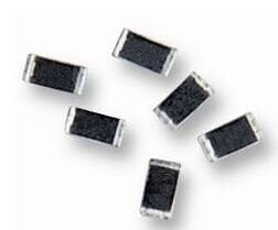 Yageo RC0603JR-0733RL SMD Chip Resistor, 33 ohm, ± 5%, 100 mW, 0603 [1608 Metric], Thick Film, General Purpose