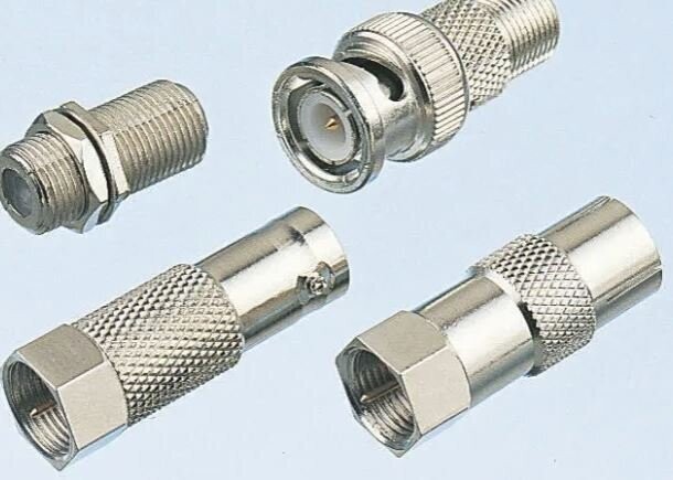 RS Straight RF Adapter Type F Plug to BNC Socket 1GHz (483-073)