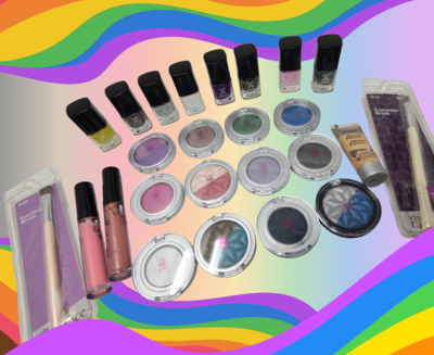 25 Items of makeup products