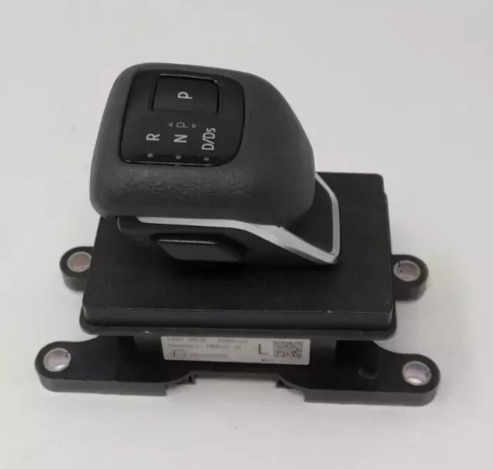 Used Nissan Qashqai Gear Selector Knob (34901 6RF2B)
