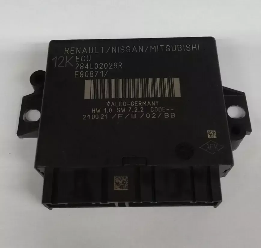 Used Nissan PDC Module 284L02029R (Parking Distance Control)