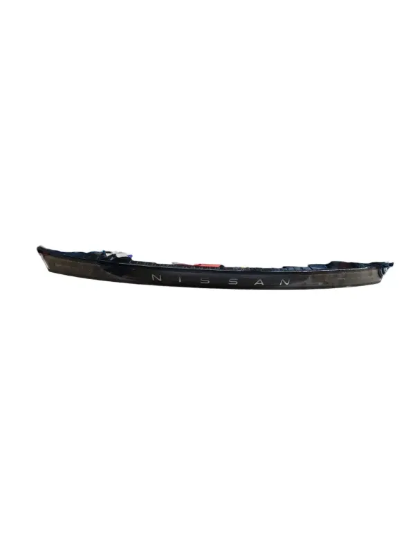 Nissan rear middle taillight 26550-5MS2A (Ichikoh)
