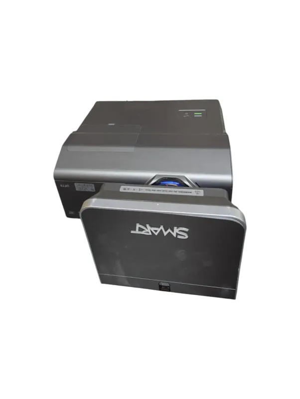 SMART UF75 Short throw Projector 3690 LH (1)