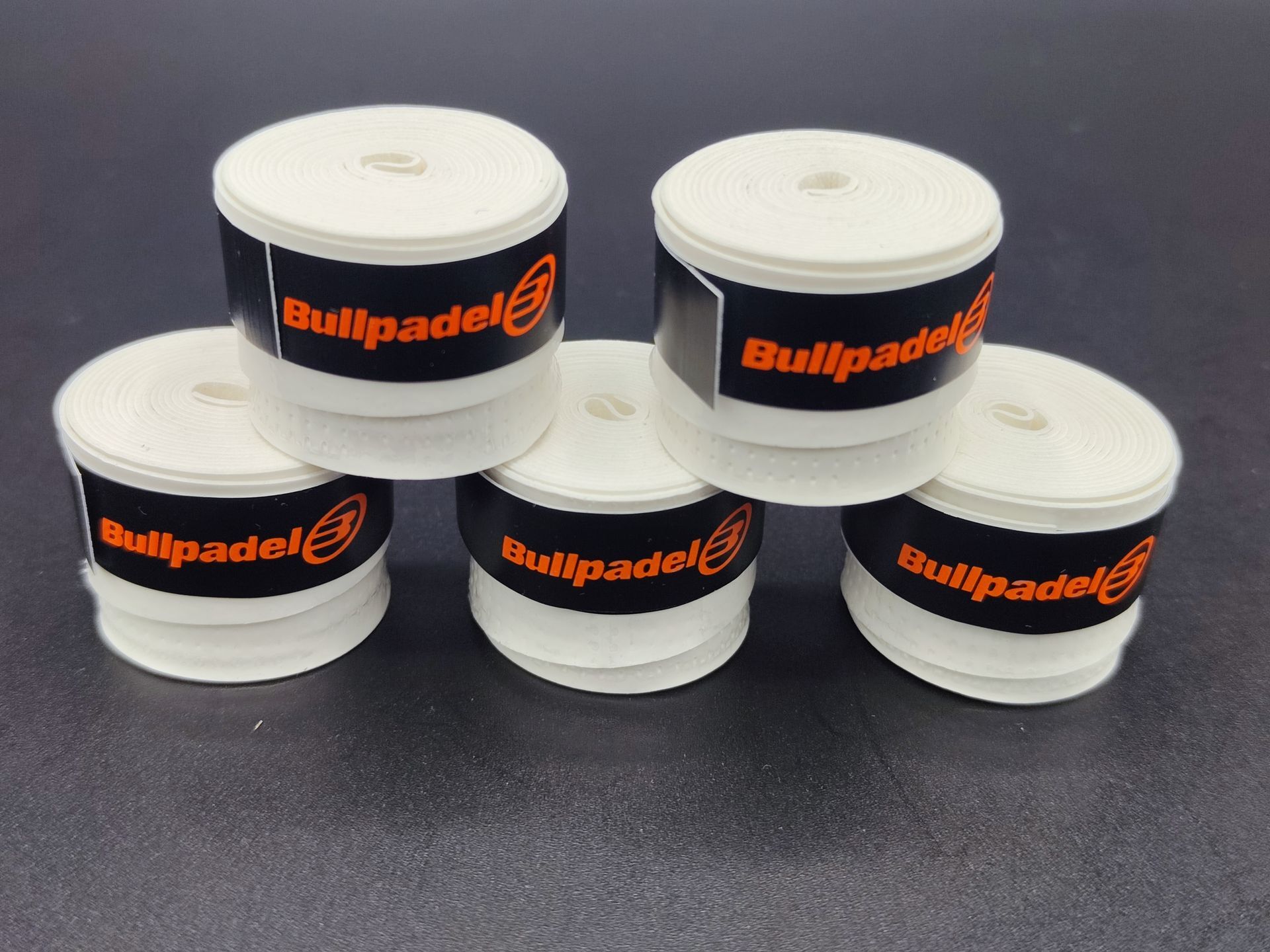 BULLPADEL - Los overgrips GB-1201 BLANCOS , son overgrips que cuentan con sistema Hac y superficie microperforado (5 UNIDADES)