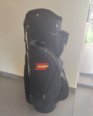 Bolsa de Golf casi nueva, con multiples separadores Bolsa de Golf casi nueva, con multiples separadores