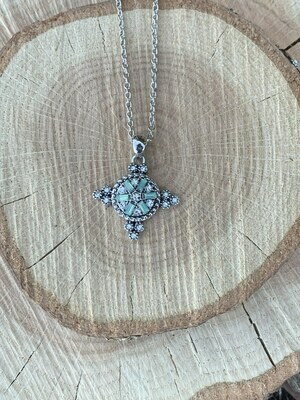 Petite Sweet Star Necklace w/Snap
