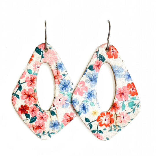 Spring Flowers Diamond w/ Oval Earrings
