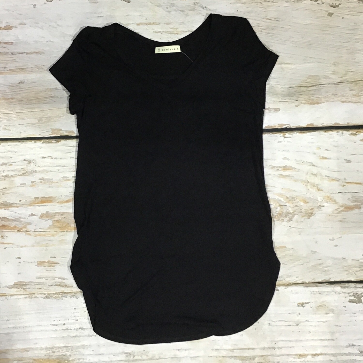 BLACK V-NECK PLEATED BACK TOP
