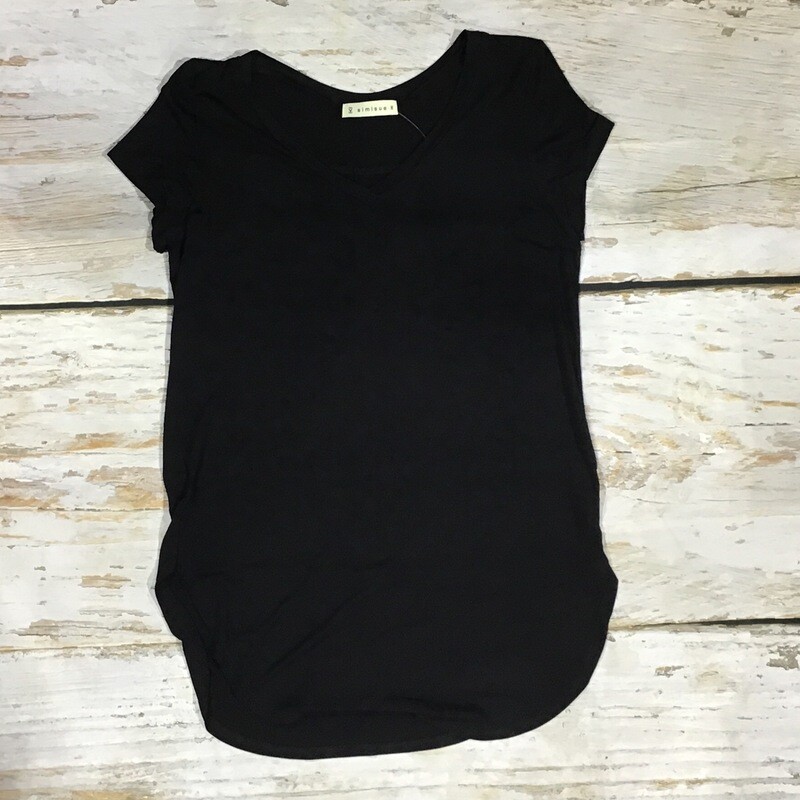 BLACK V-NECK PLEATED BACK TOP
