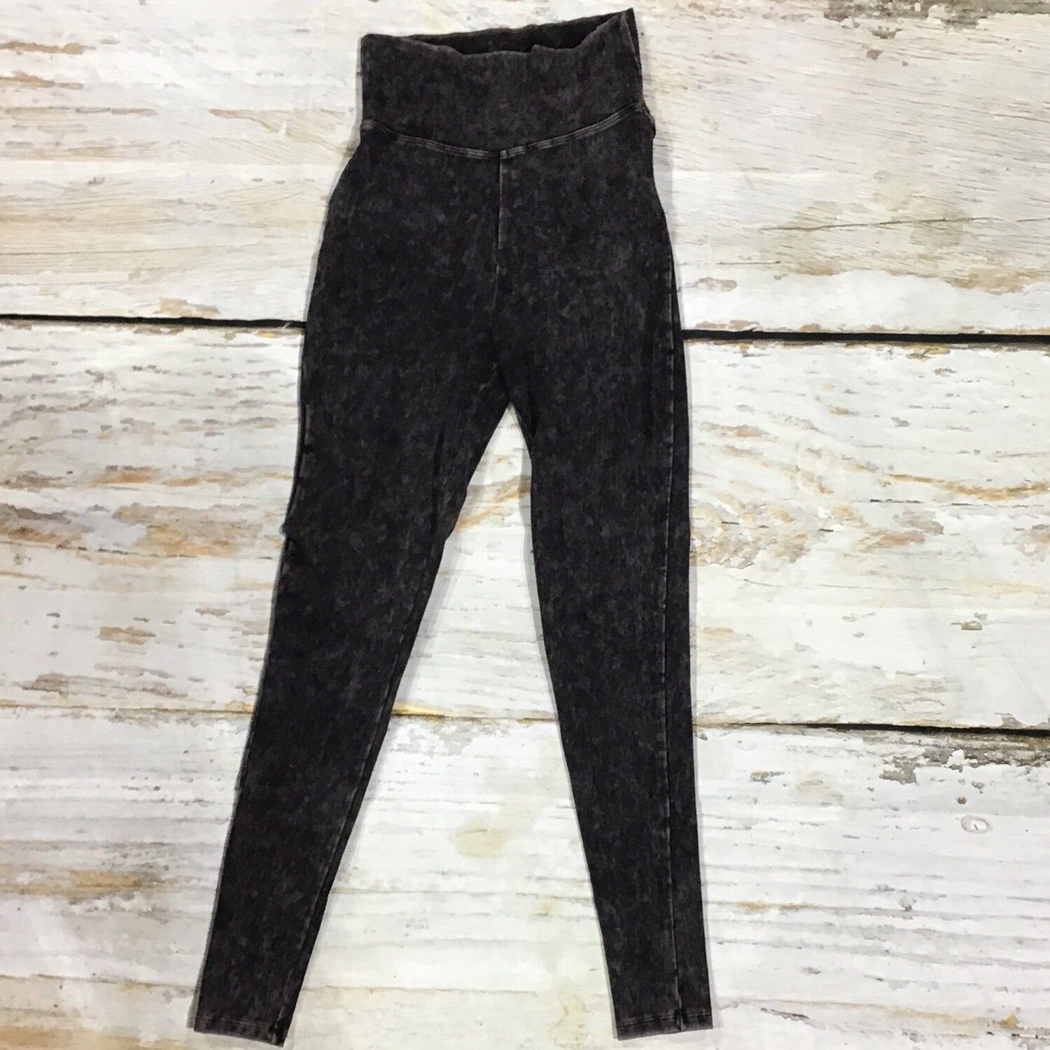BLACK MINERAL WASH LEGGINGS