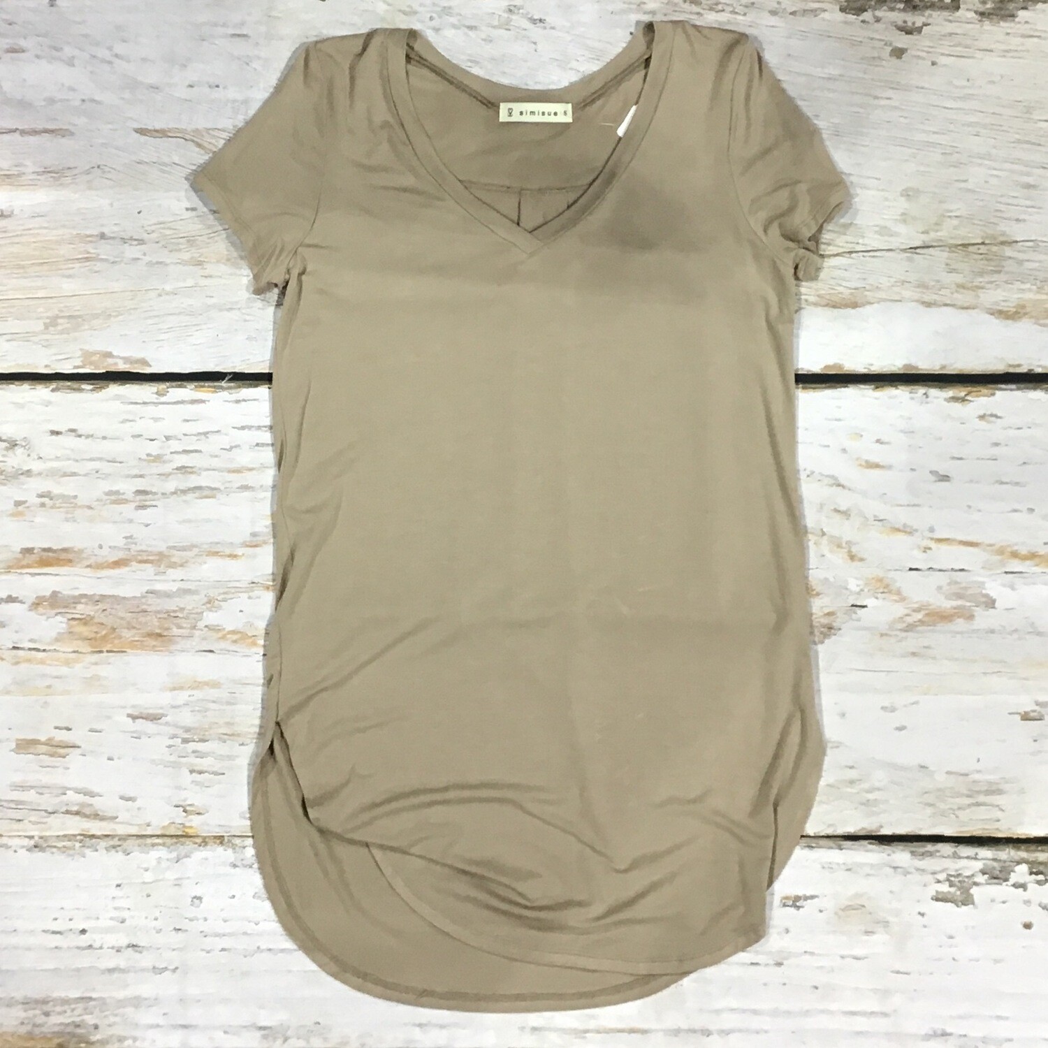 NUDE V-NECK PLEATED BACK TOP