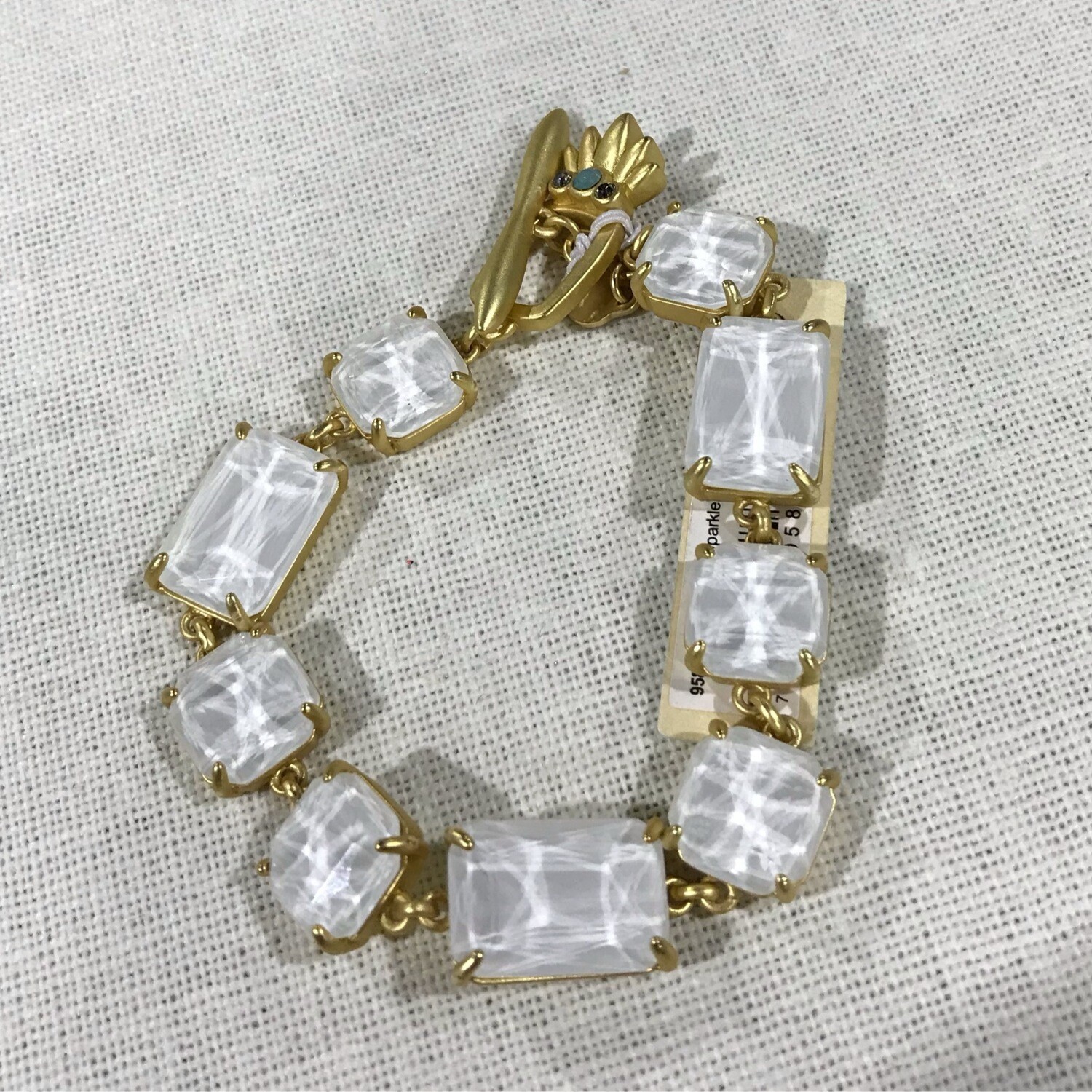Pineapple Toggle Bracelet White
