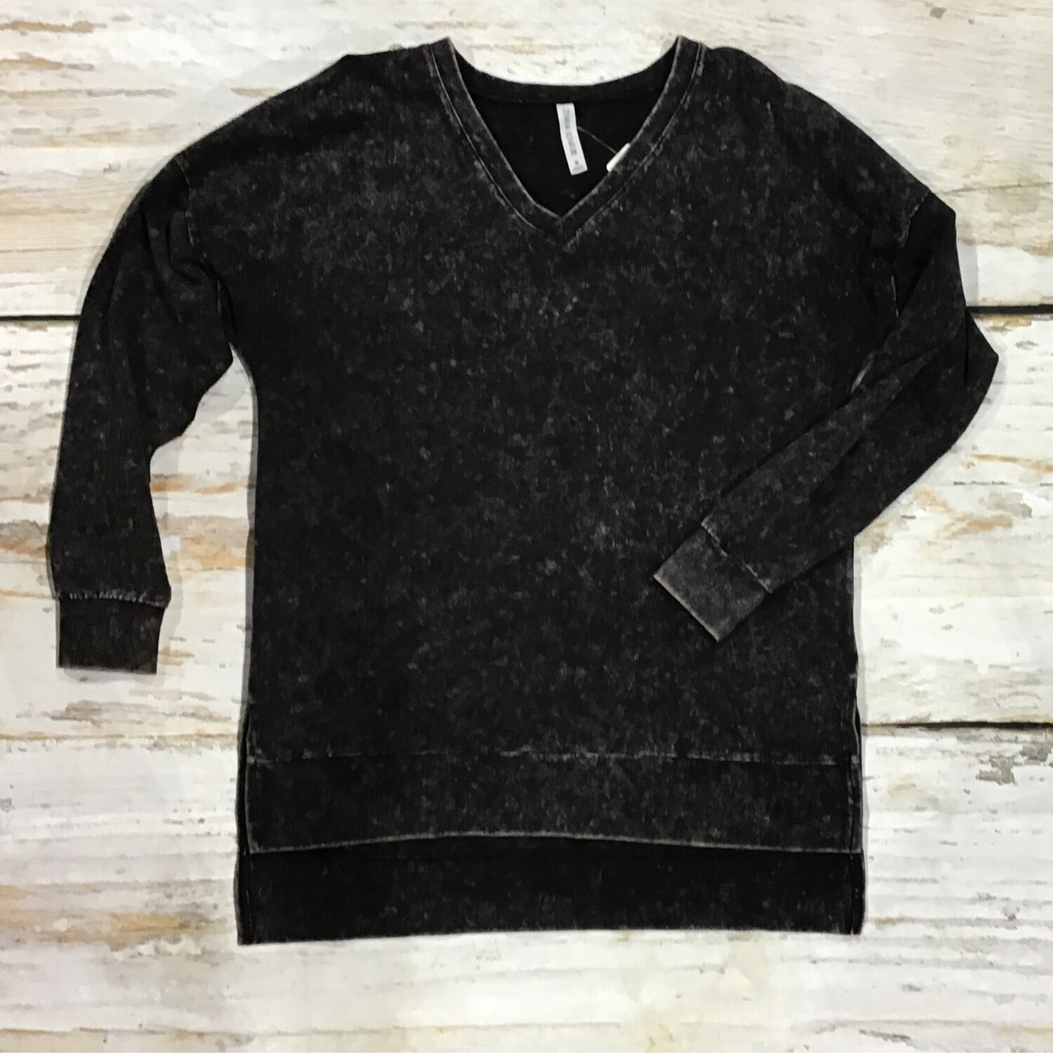 BLACK MINERAL WASH SWEATSHIRT