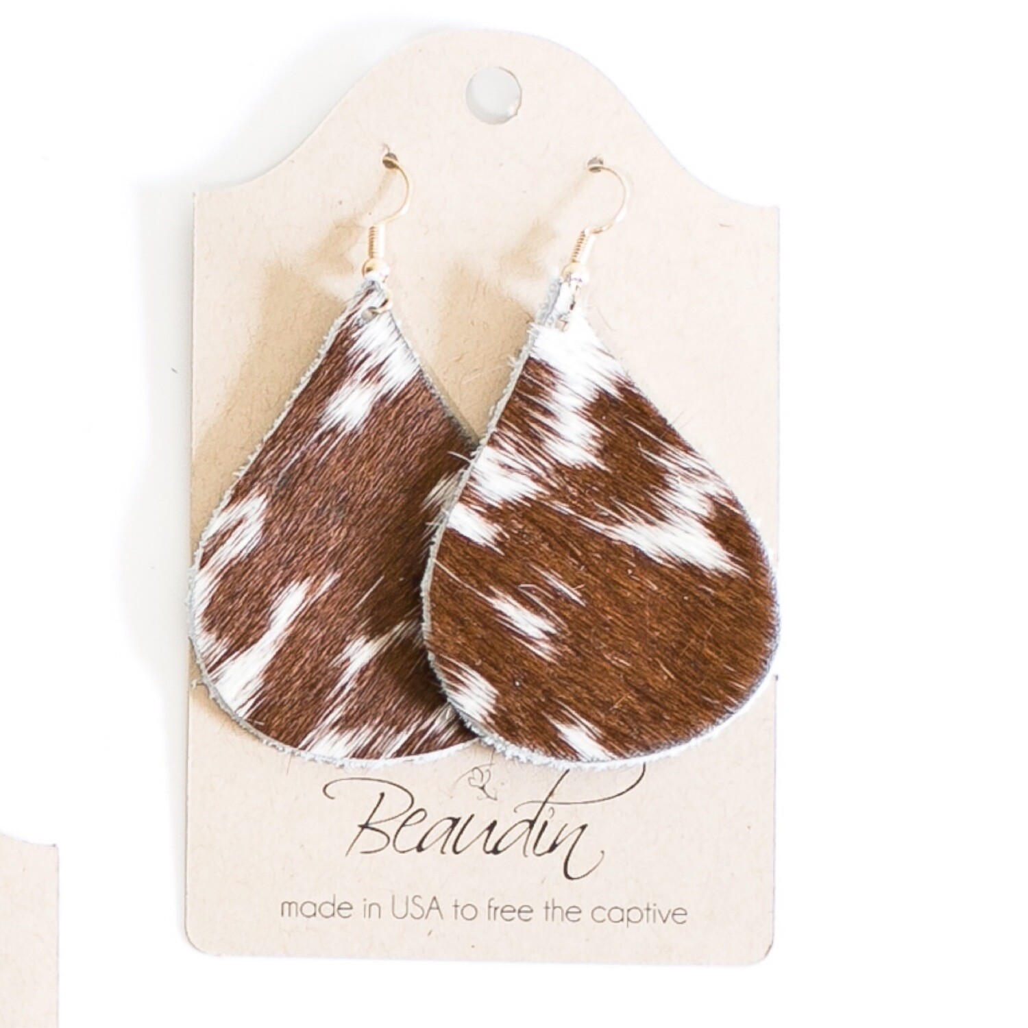 Hershey Earrings. Brown/White