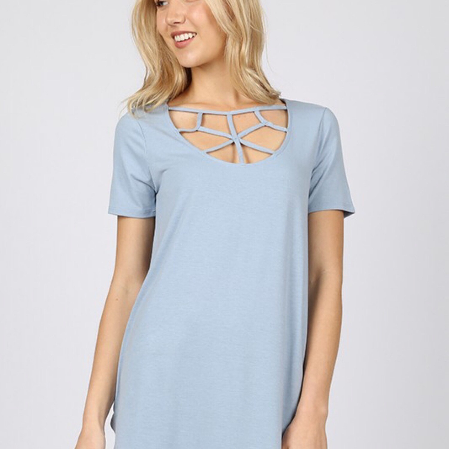 LIGHT BLUE CRISS CROSS TOP
