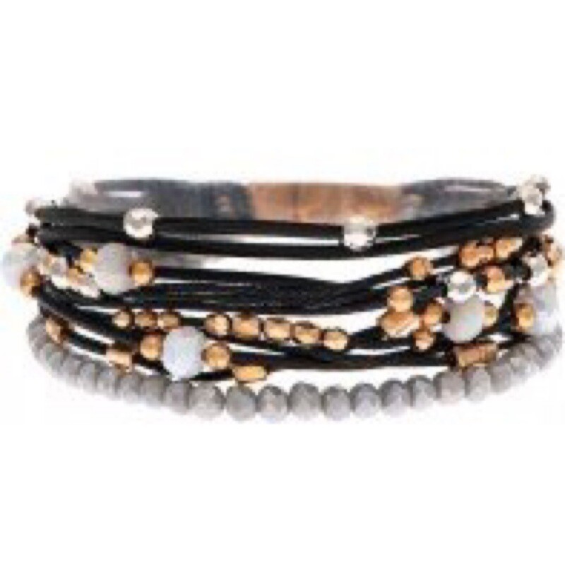 Black Glass Bead Magnetic Braclet