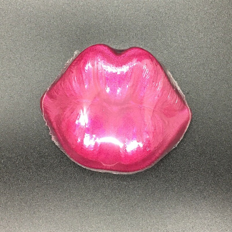 Tipsy Kiss Bath Bomb