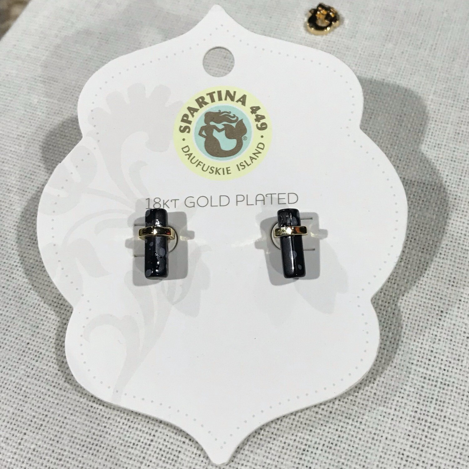 Rock it stud Earrings