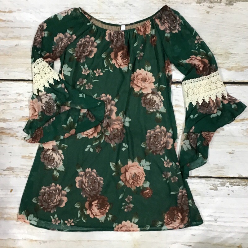 FLORAL W/LACE SLEEVES