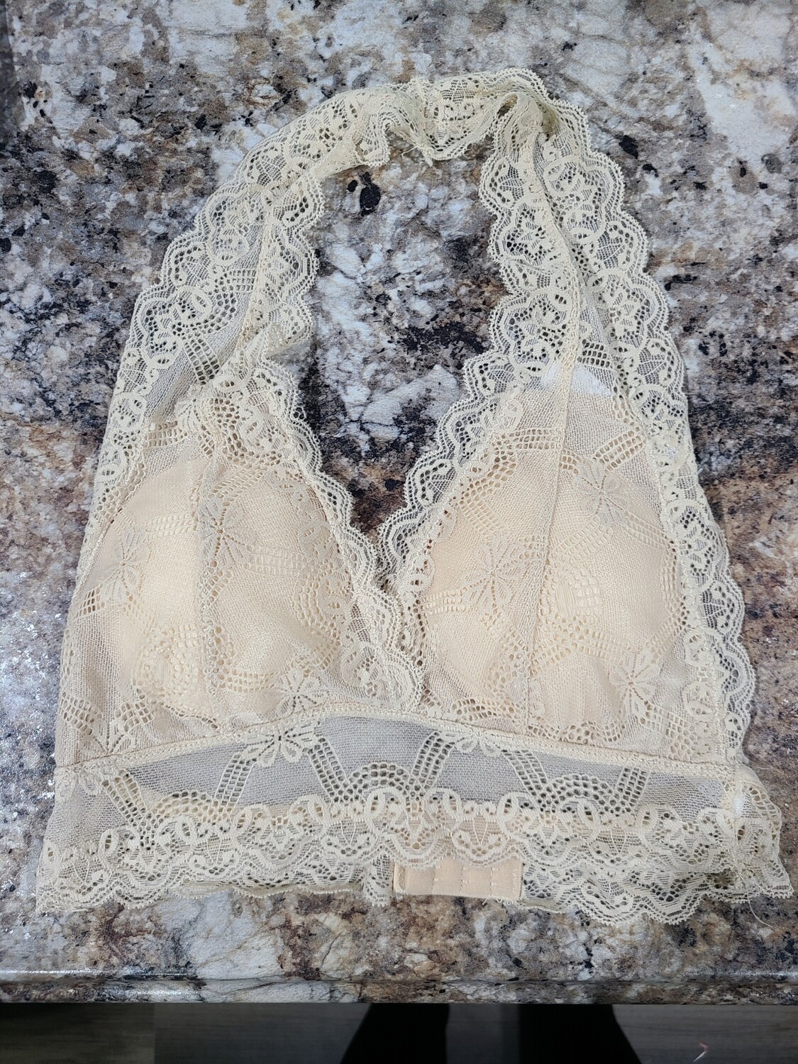 CREAM LACE BRALETTE