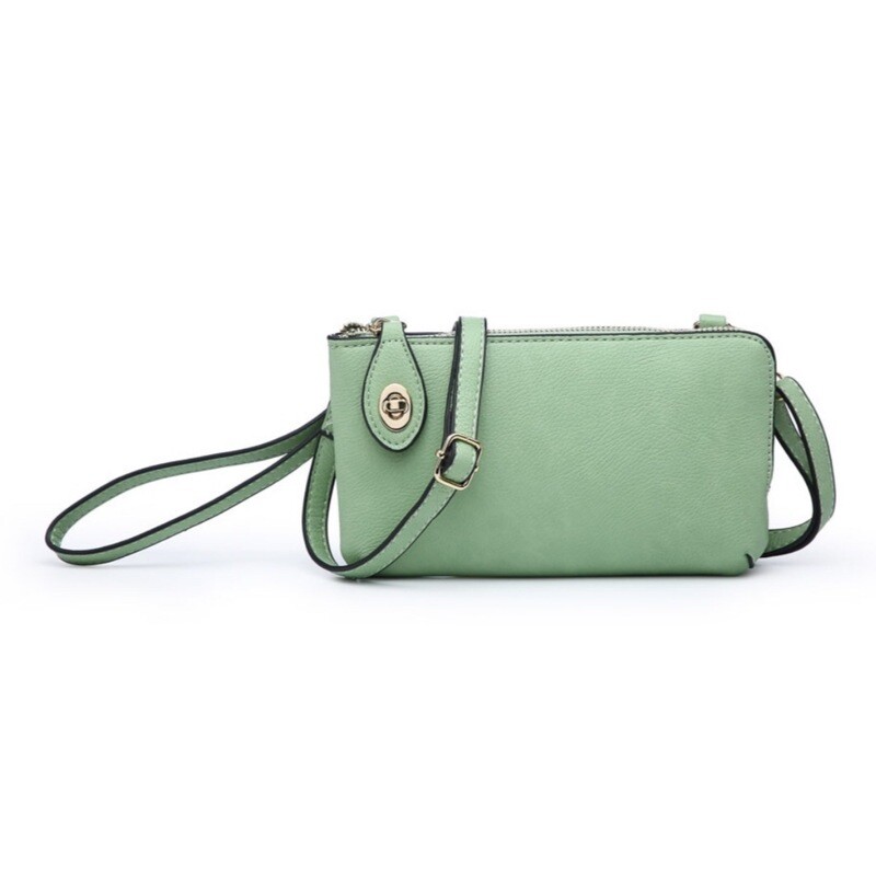 Kendall Clutch in Green