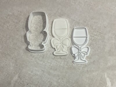 Glass with Bow