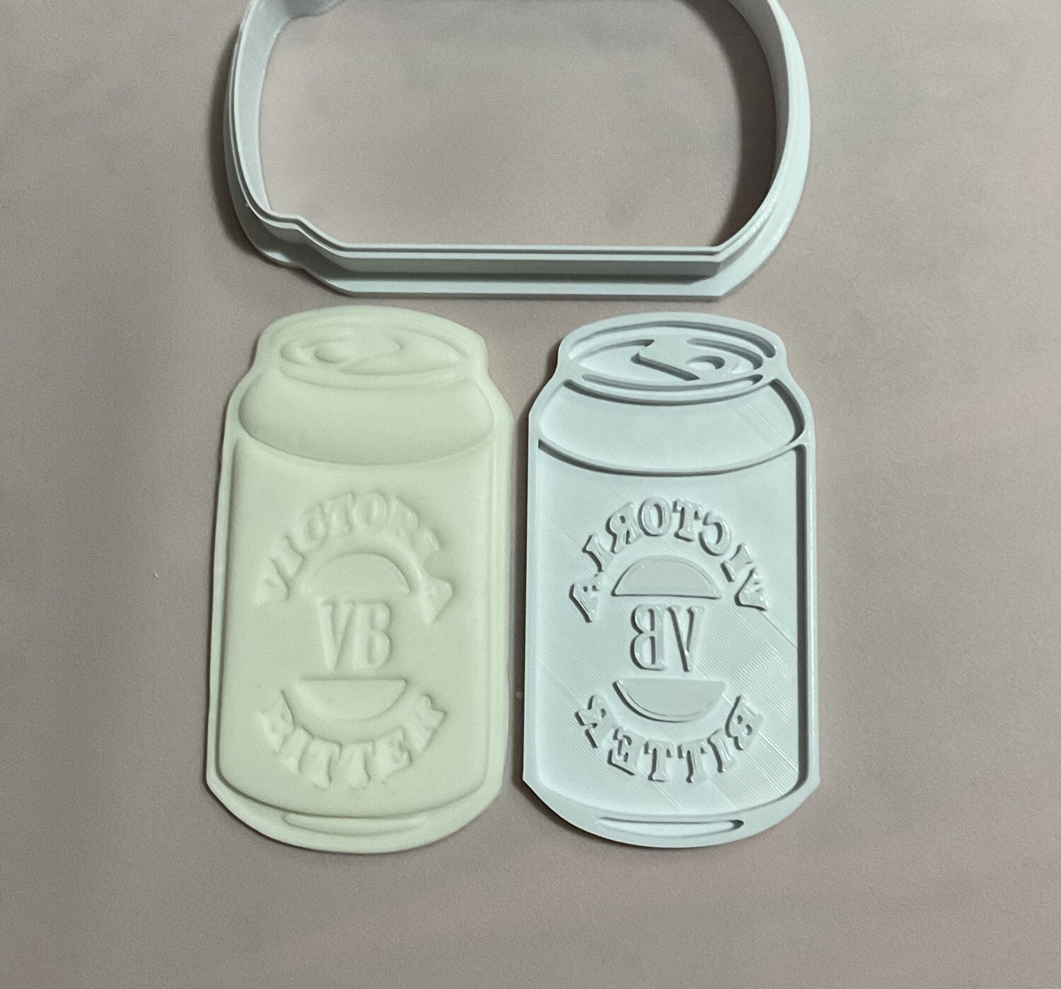Victoria Bitter Can