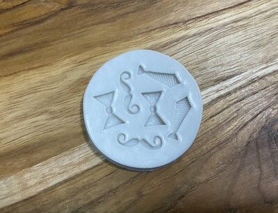 Bow tie silicone mould