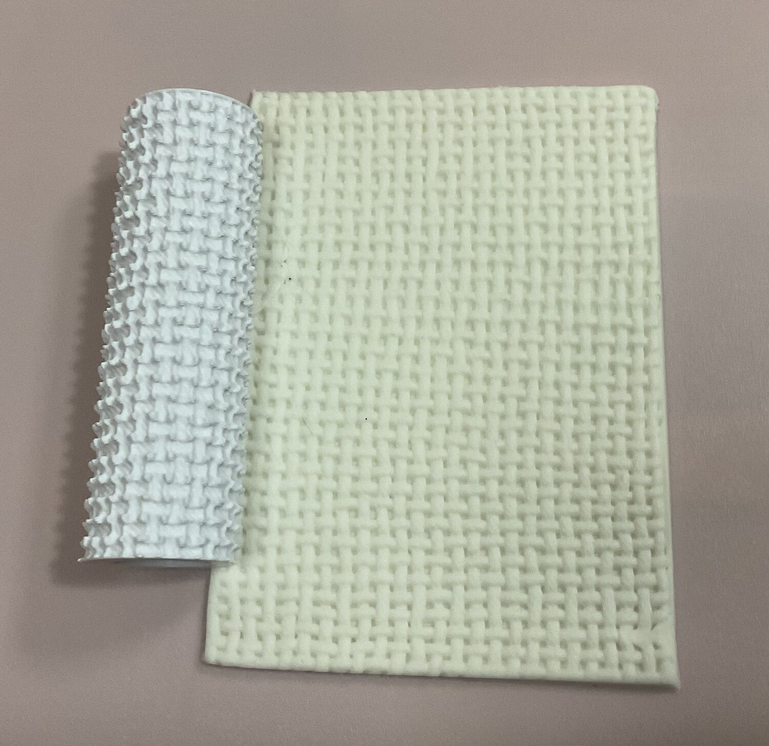 Woven textured Roller