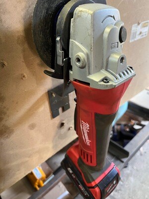 Single grinder holder