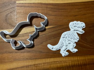 CLEARANCE BONEY DINO