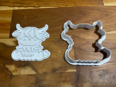 Cute Highland Cow cookie cutter