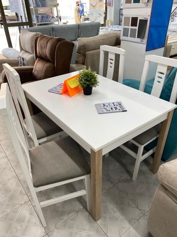 MESA MADERA+4 SILLAS POR CAMBIO DE EXPOSICION