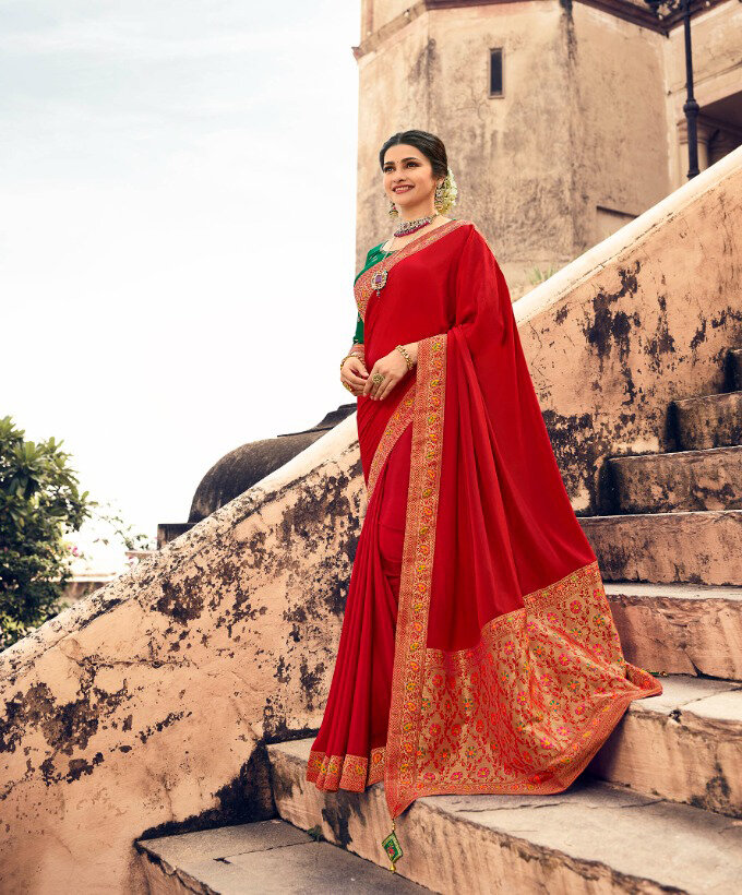 Banaras Border Pallu Silk Crepe Saree In Red