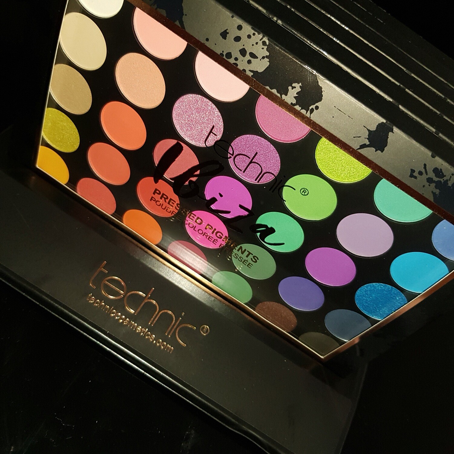 Technic Ibiza pressed pigments