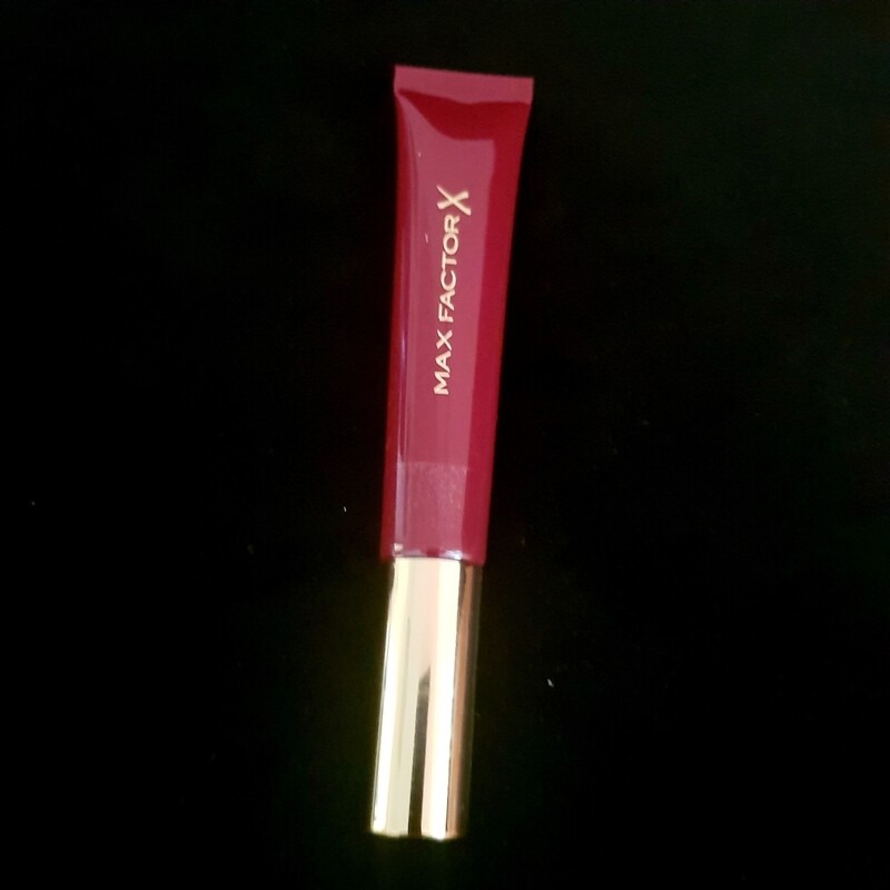 Maxfactor Colour Elixire  Cushion- Majesty Berry