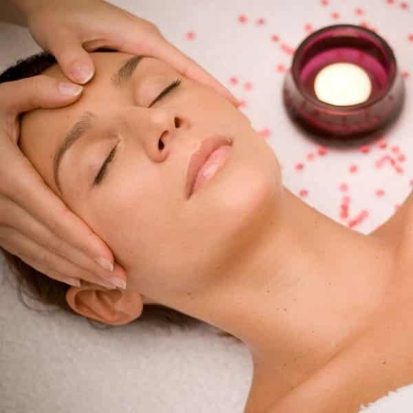 Massage relaxant du visage