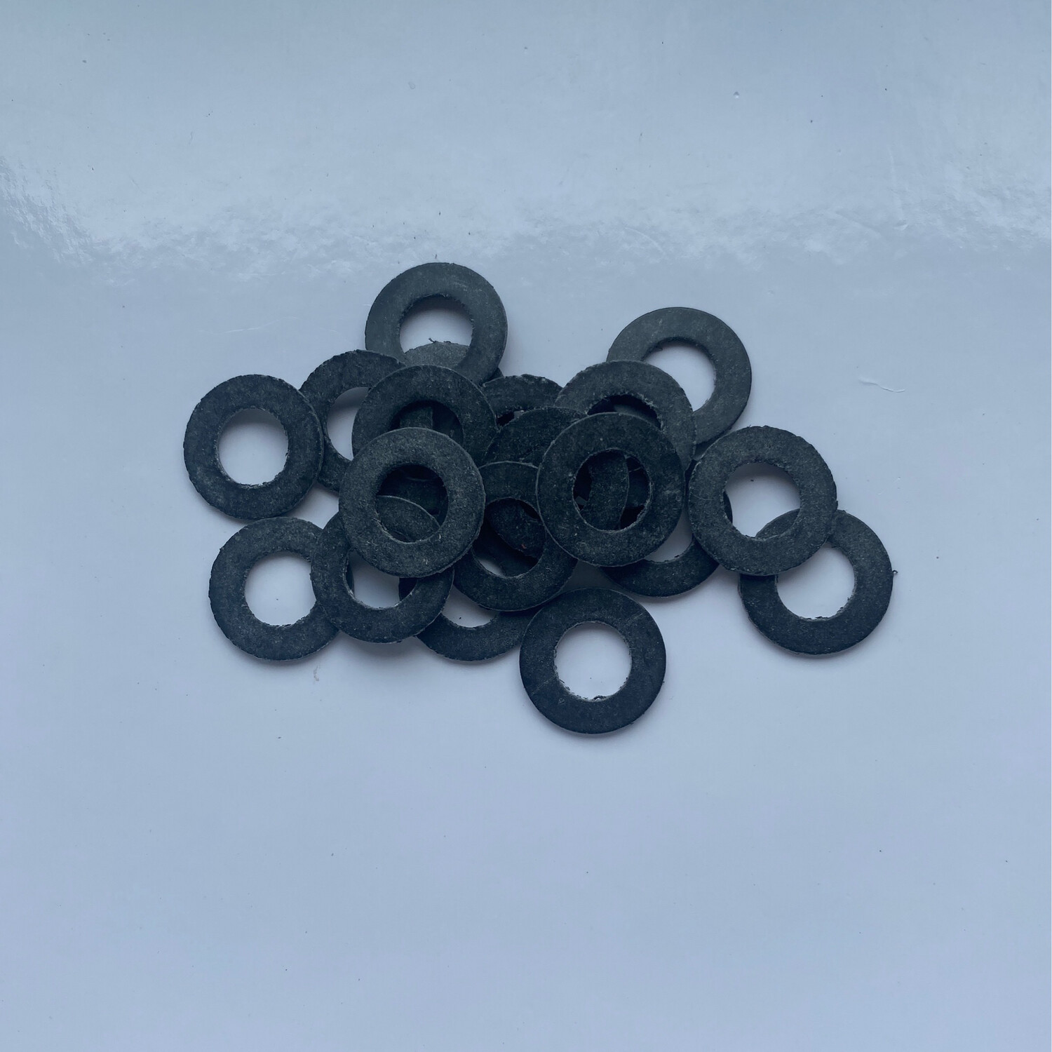 16.7mm O/D X 8.6mm I/D X 0.9mm Thk
