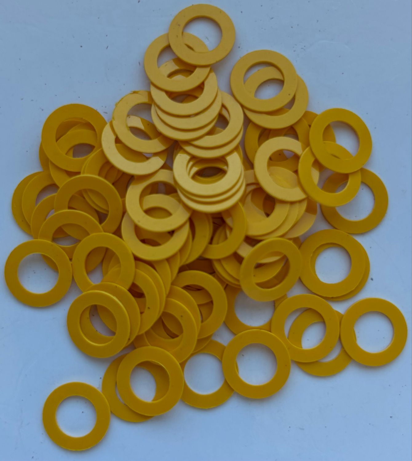 YELLOW 11.1mm O/D X 6.7mm I/D X 0.5mm Thk