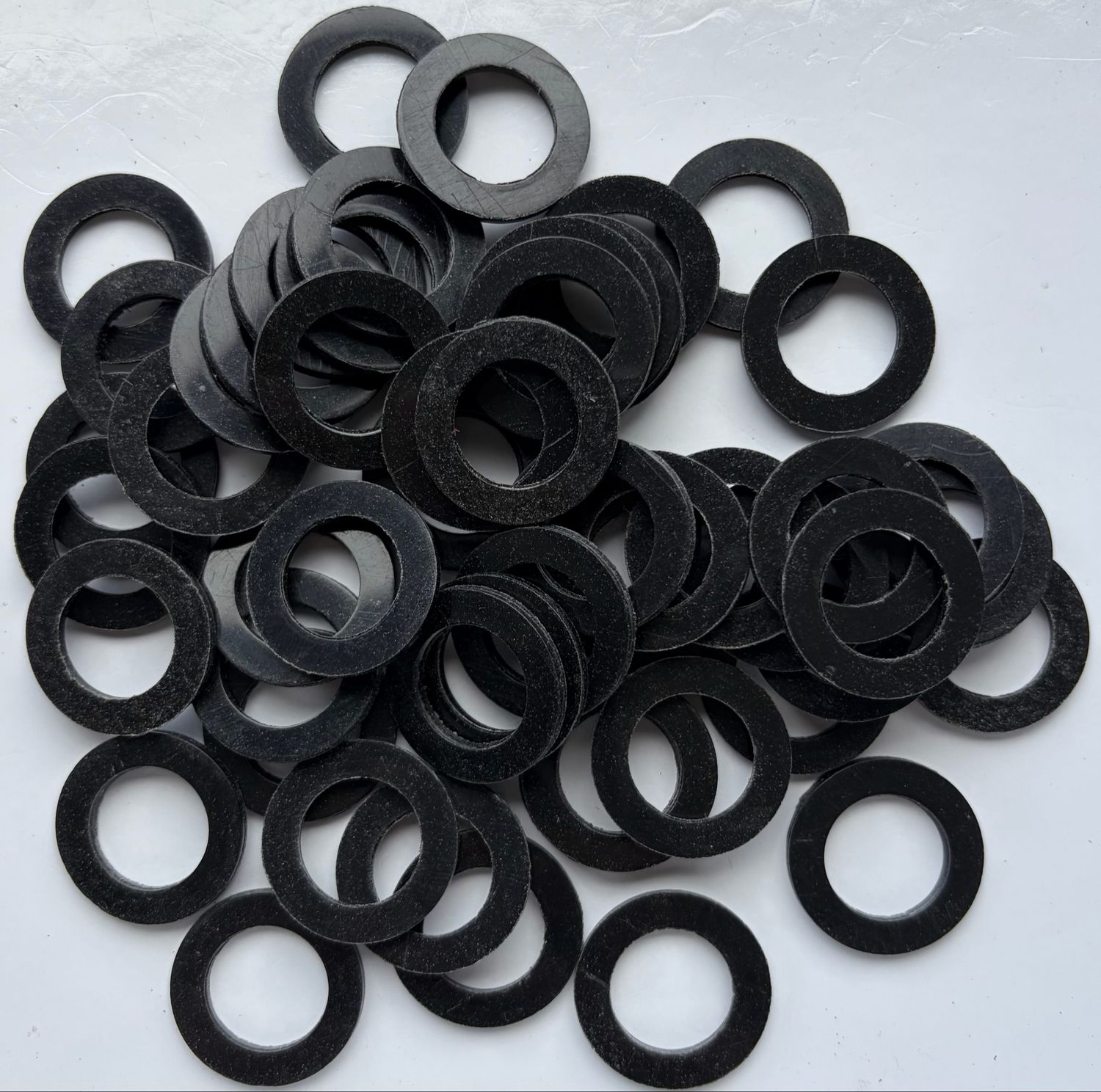 BLACK 25.1mm O/D X 16mm I/D X 2mm Thk
