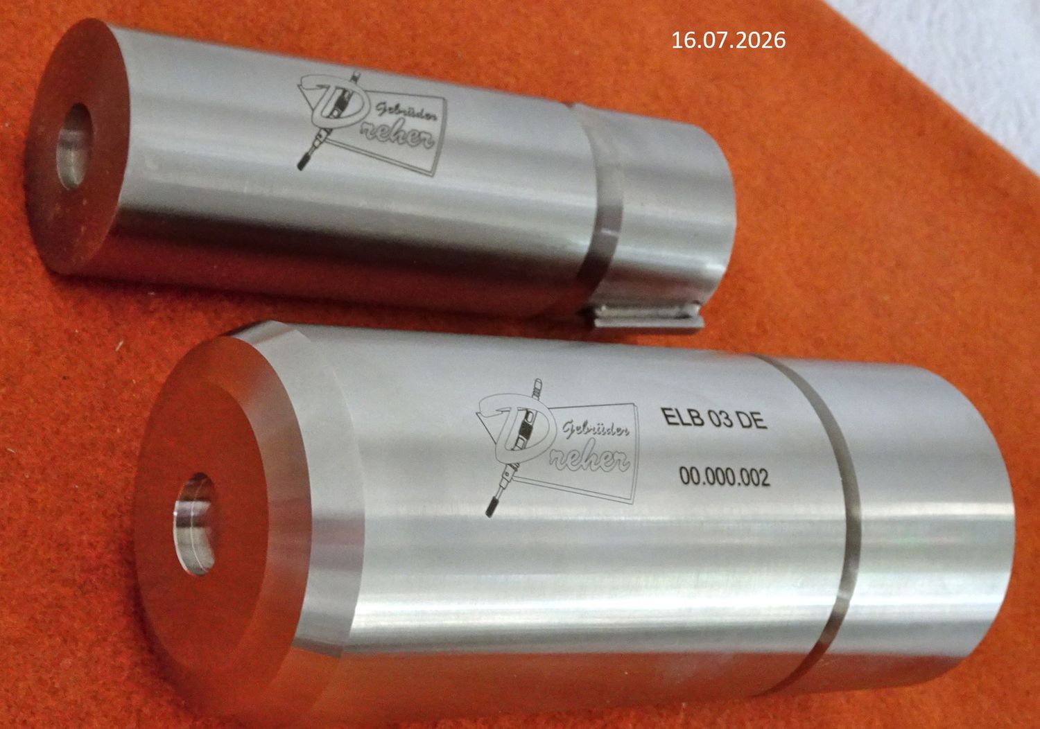 >>> 1 kg Inv. Endlager-Behälter - ewig unterkritisch >>> HLW GDF Containers eternally undercritical - Stand : ELB 03 DE >>> 1 kg Inv. Endlager-Behälter - ewig unterkritisch >>> HLW GDF Containers eternally undercritical - Stand : ELB 03 DE