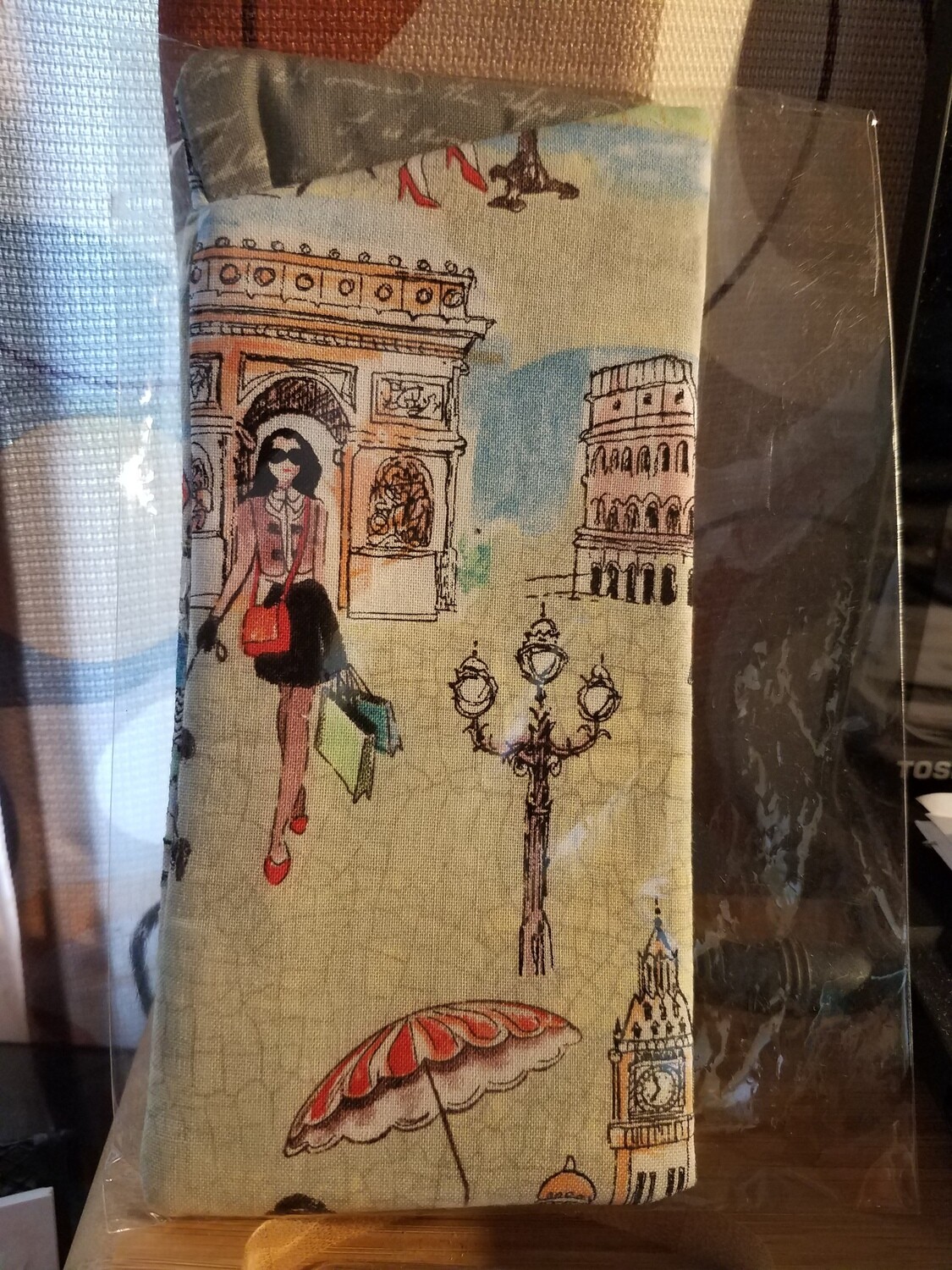 Lady Shopping in Paris Fabric Case