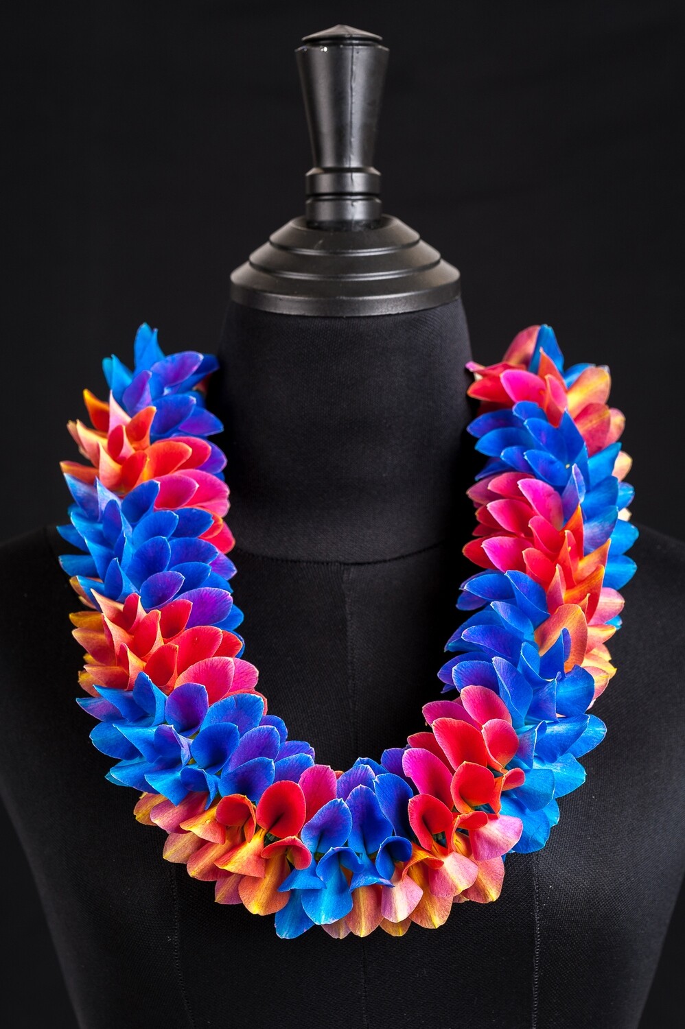 BLUE AND ORANGE ROBIN