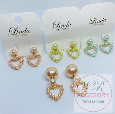 Ear4999515