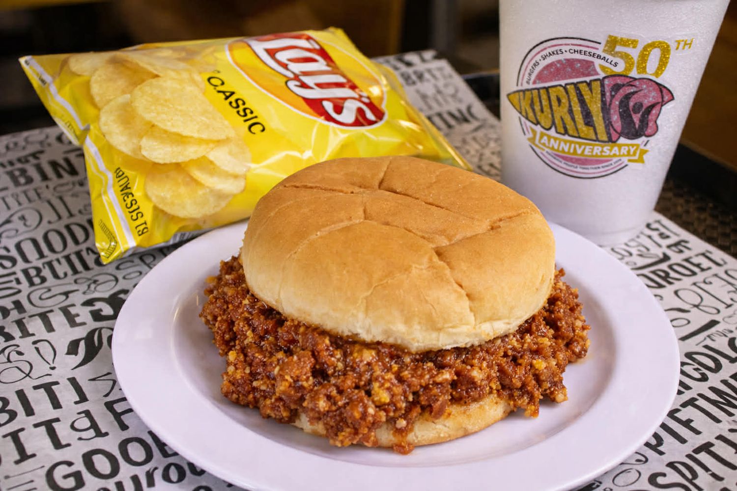 Pizza Burger, Chips &amp; Drink