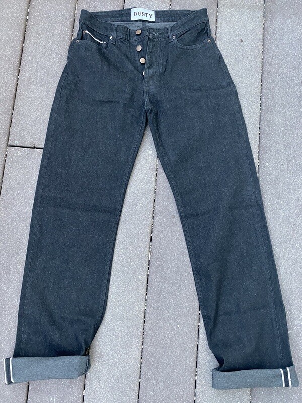 Dusty Classic Black