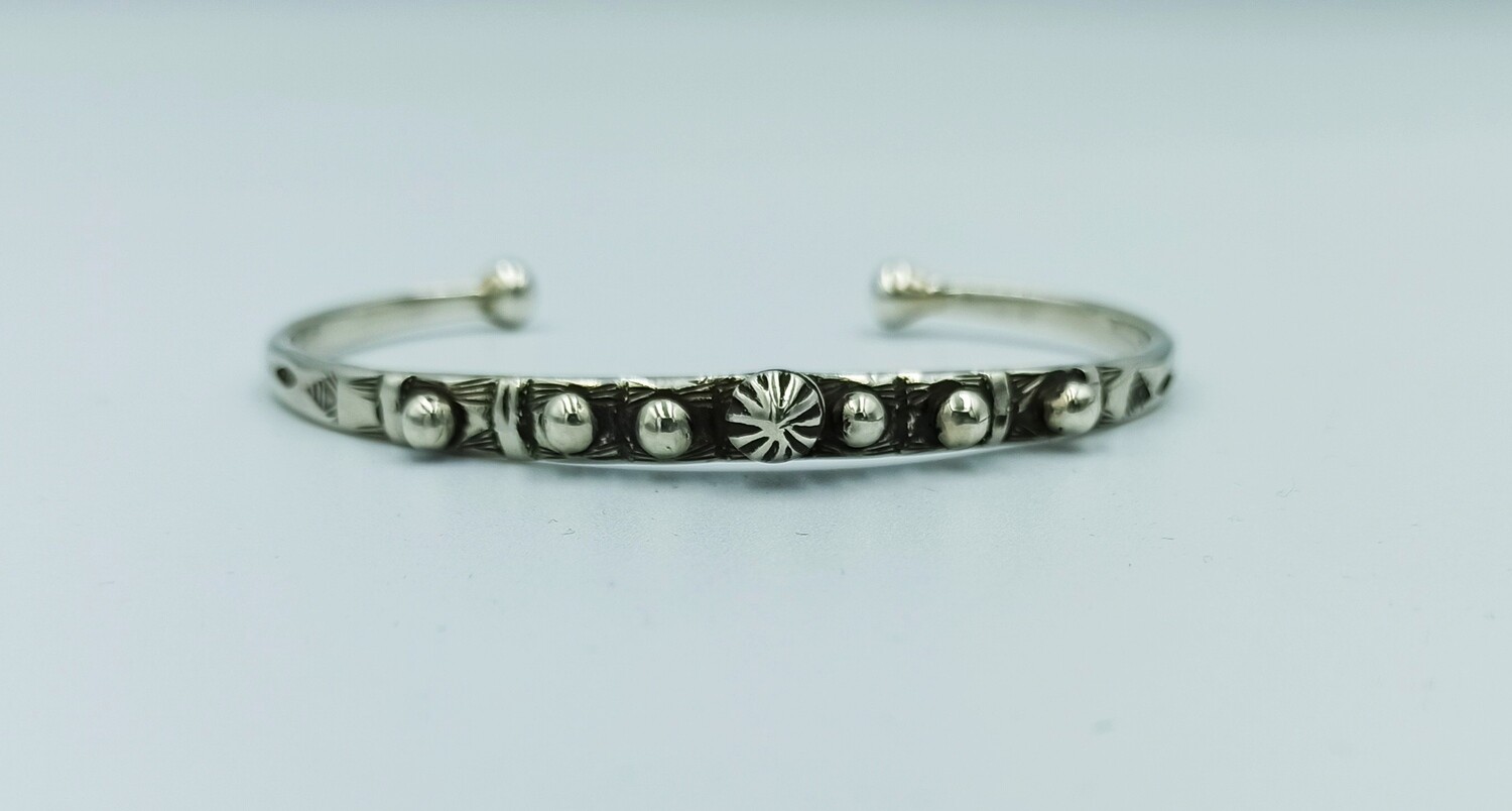 Men&#39;s Oxidized 925 Sterling Silver High Polished Handcrafted Adjustable Bracelet, Open Cuff 2-Ball Ended Engrave Stone Design Boho Bangle