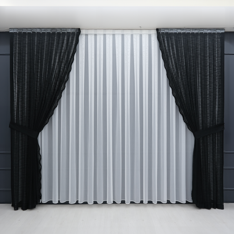 Schwarze Seitenschals mit Weißer Gardine Komplett Set